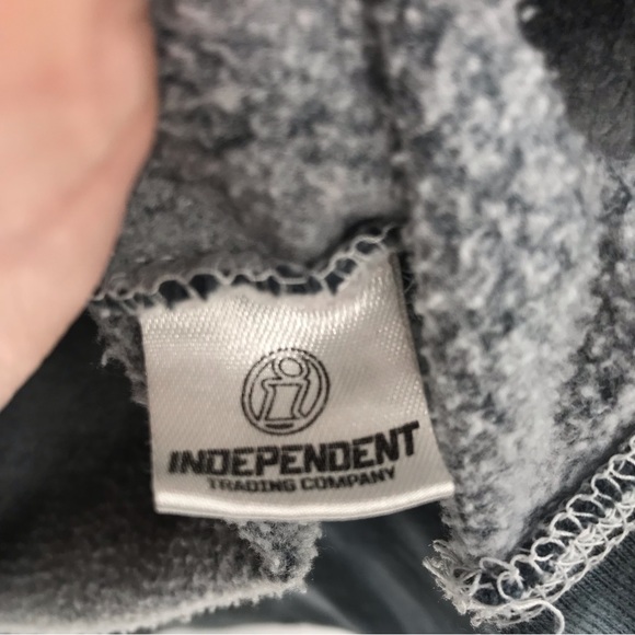 Santa Cruz x Odd Future Hoodie Tie Dye Crop Donut Skateboard Medium - Picture 4 of 7